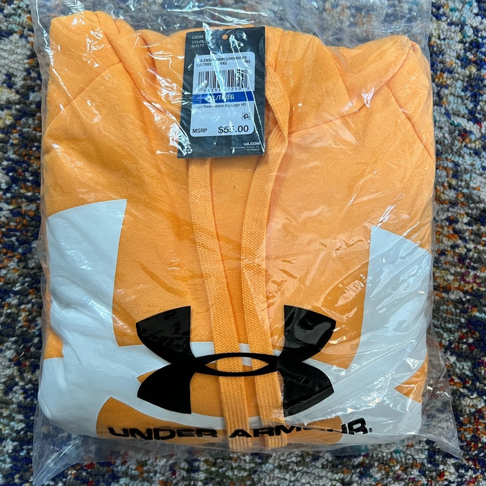 XL Under Armour Men’s Sweatshirt